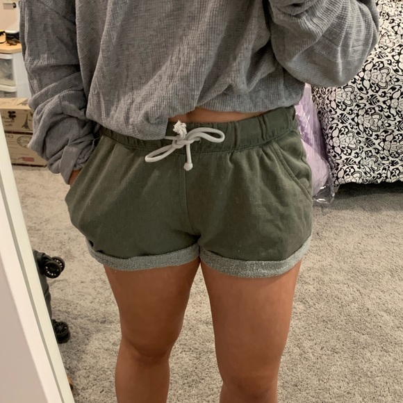 H&M Sweatshirt Shorts - Picture 4 of 4